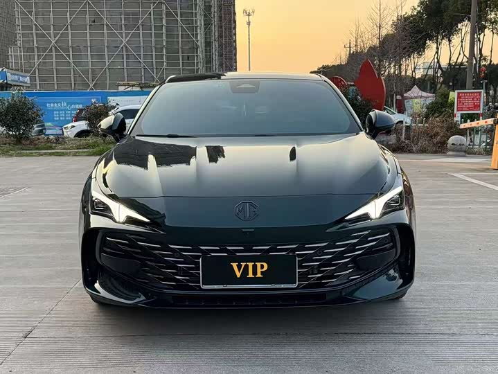 Фото 2 - MG Motor 7