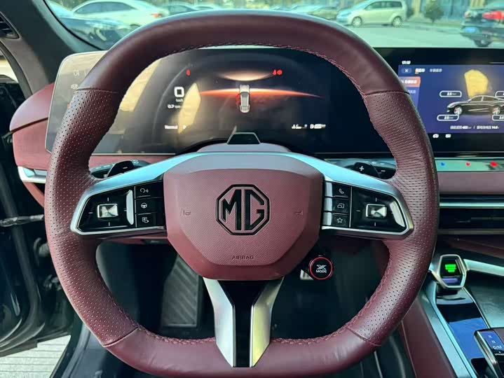 Фото 9 - MG Motor 7