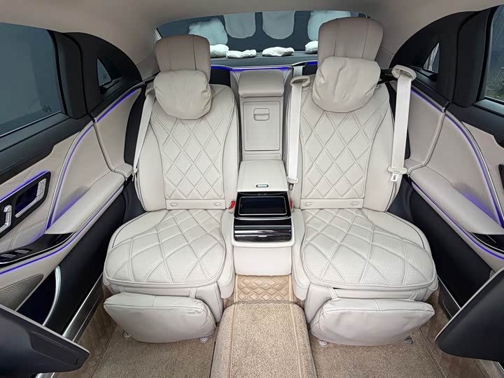 Фото 14 - Mercedes-Benz Maybach S-Class