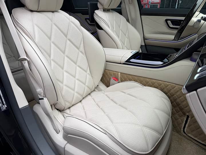 Фото 9 - Mercedes-Benz Maybach S-Class