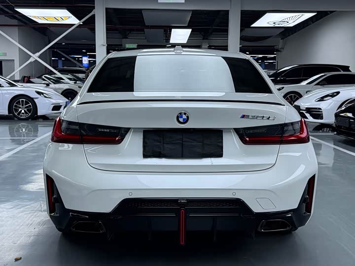 Фото 19 - BMW 3 Series