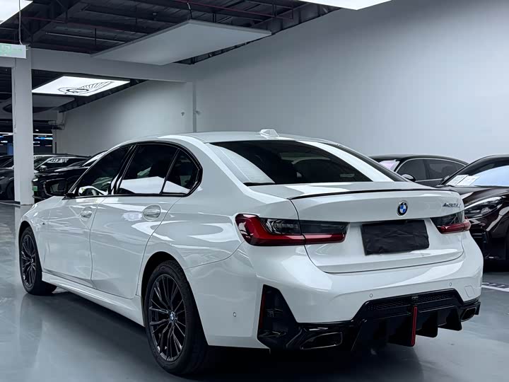 Фото 20 - BMW 3 Series