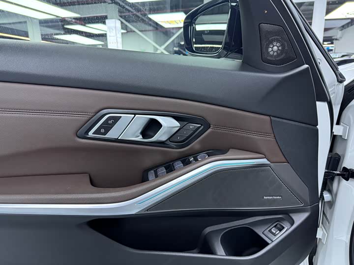 Фото 5 - BMW 3 Series