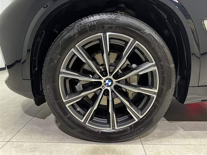 Фото 10 - BMW X5