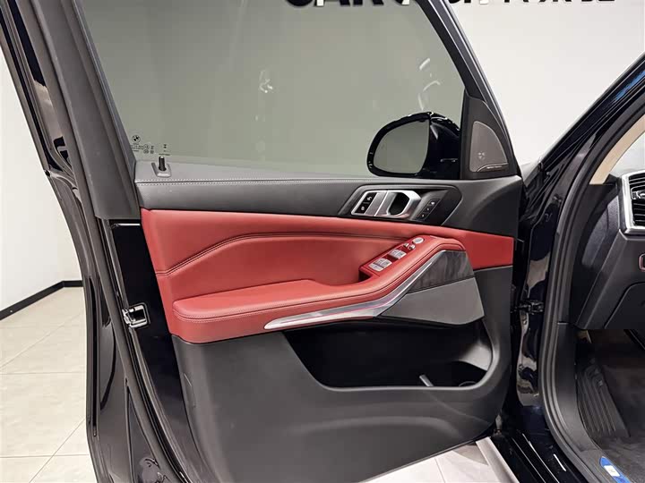 Фото 12 - BMW X5