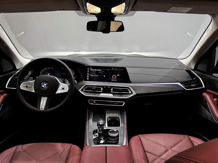 Фото 16 - BMW X5