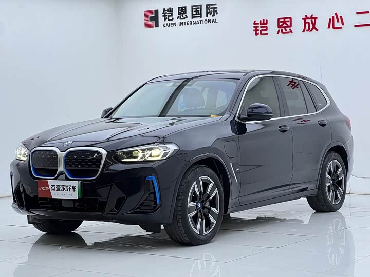Фото 1 - BMW iX3