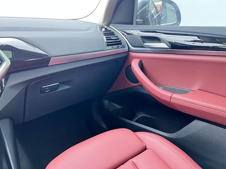 Фото 16 - BMW iX3