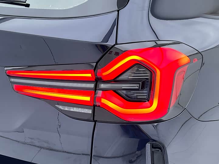 Фото 20 - BMW iX3