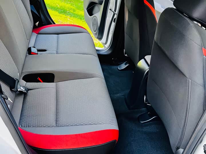 Фото 15 - Honda Life