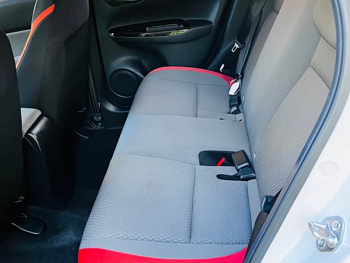 Фото 16 - Honda Life