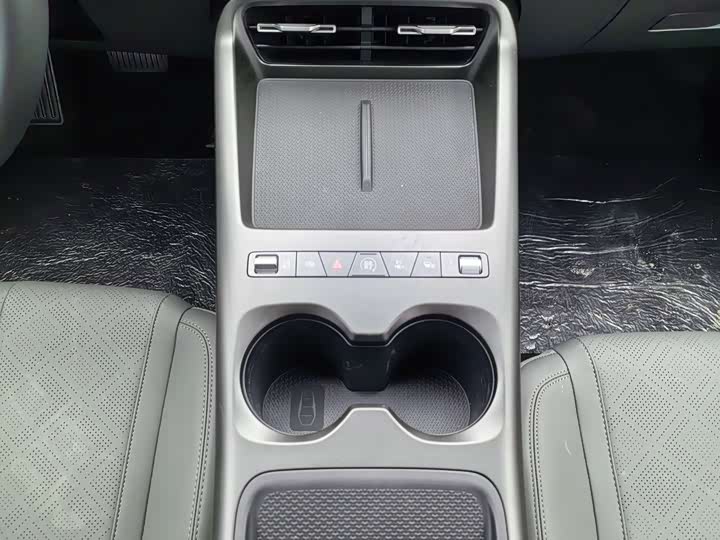 Фото 18 - BYD Qin Plus