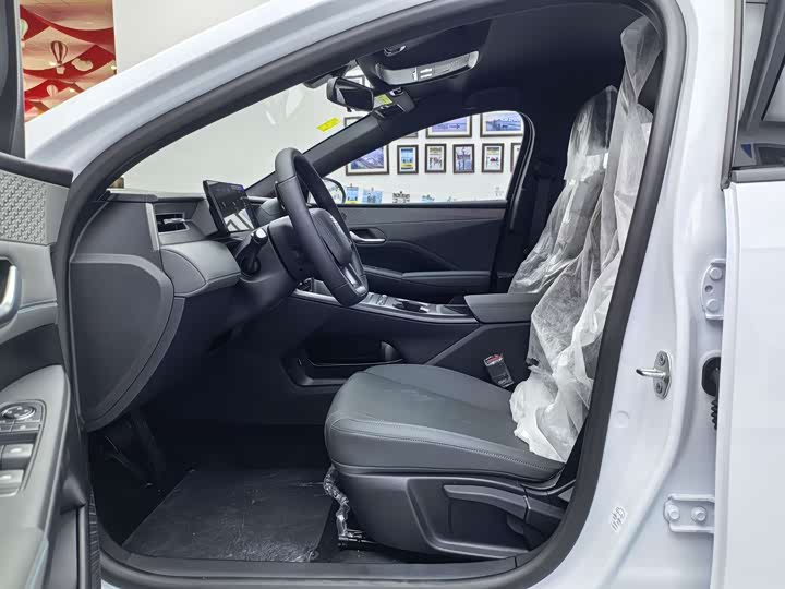 Фото 6 - BYD Qin Plus