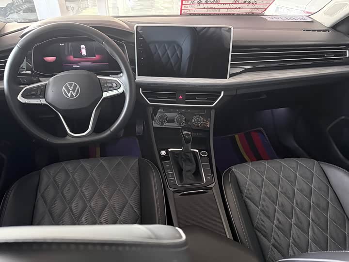 Фото 12 - Volkswagen Sagitar L