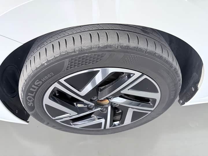 Фото 5 - Volkswagen Sagitar L