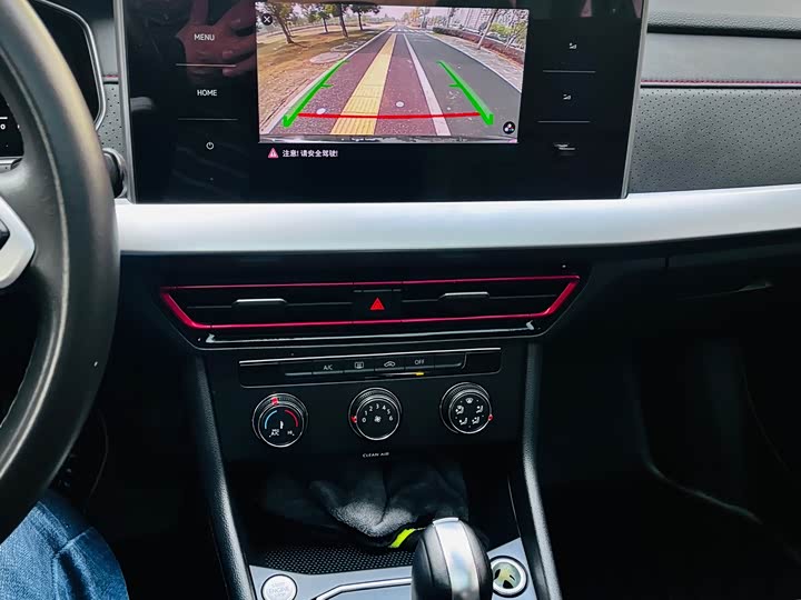 Фото 11 - Volkswagen Lavida