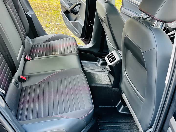 Фото 15 - Volkswagen Lavida