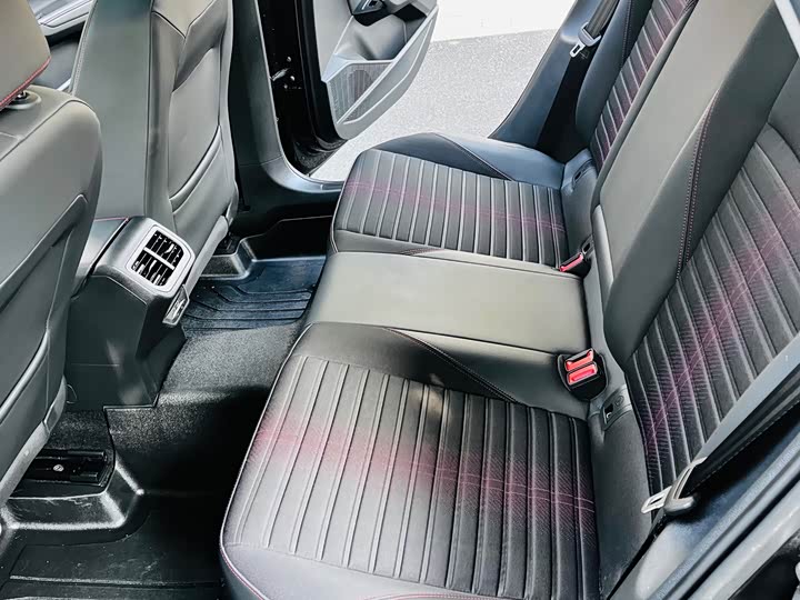 Фото 16 - Volkswagen Lavida