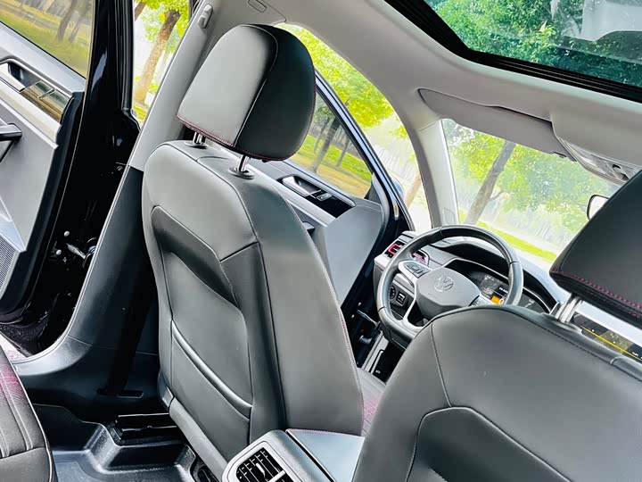 Фото 17 - Volkswagen Lavida