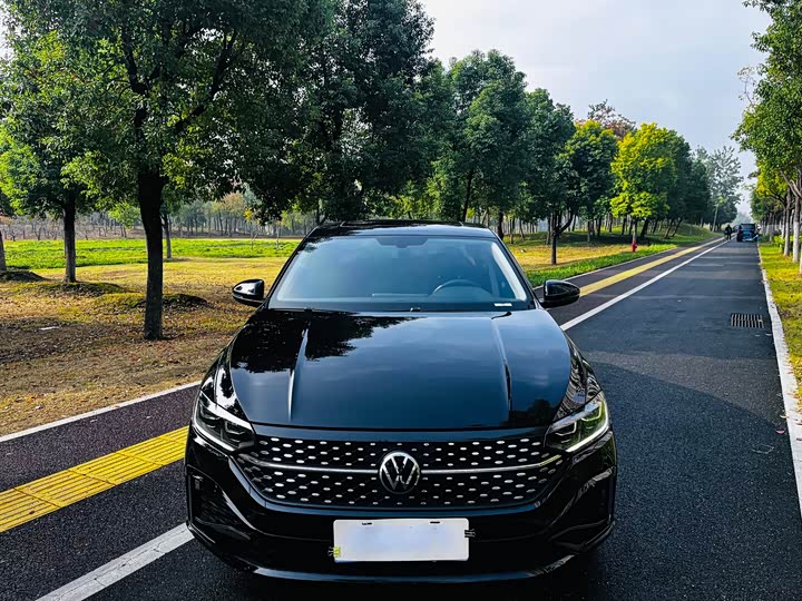 Фото 2 - Volkswagen Lavida