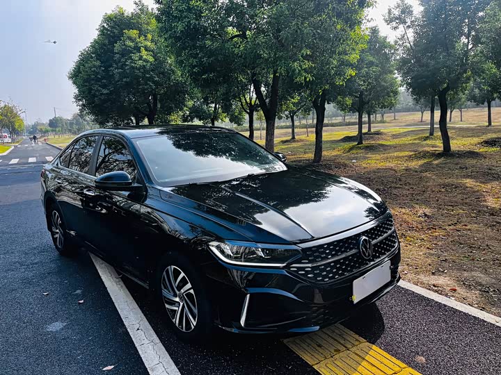 Фото 3 - Volkswagen Lavida