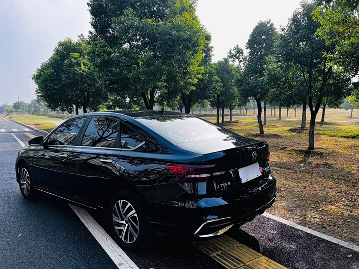 Фото 6 - Volkswagen Lavida