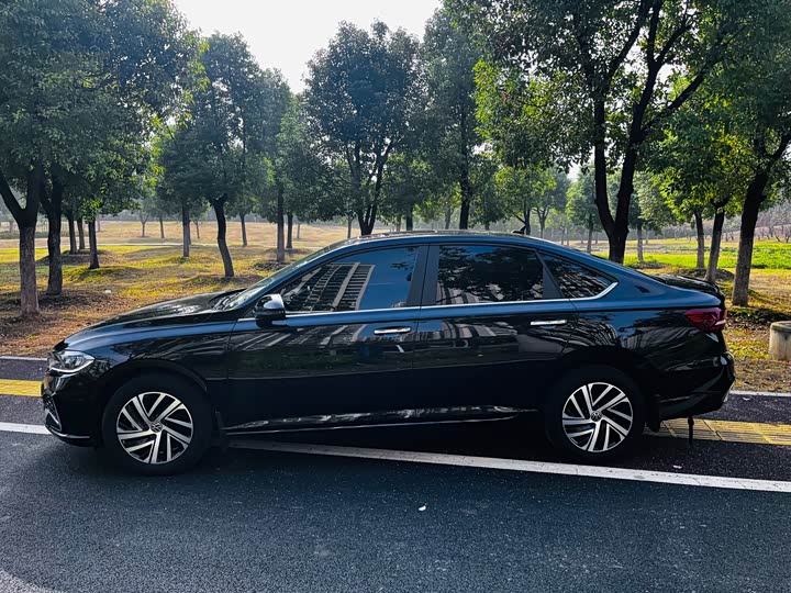 Фото 7 - Volkswagen Lavida