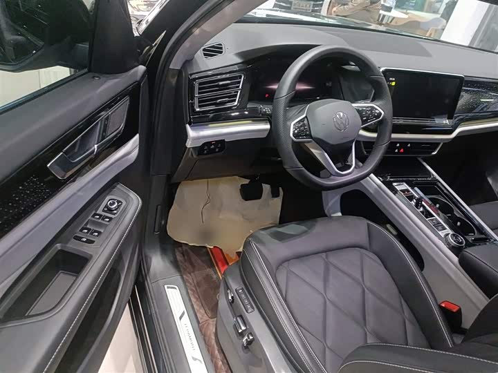 Фото 16 - Volkswagen Teramont Pro