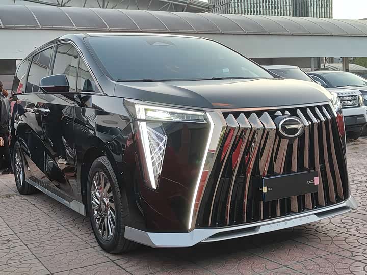 Фото 3 - GAC Trumpchi M8