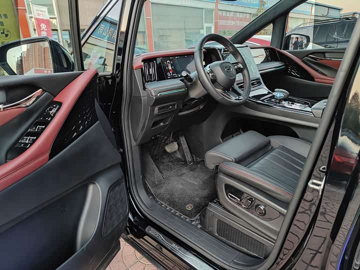 Фото 6 - GAC Trumpchi M8