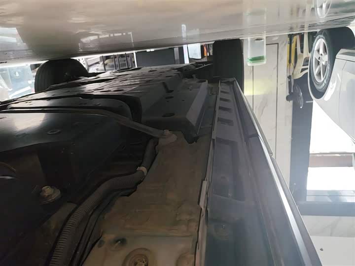 Фото 21 - Toyota Wildlander