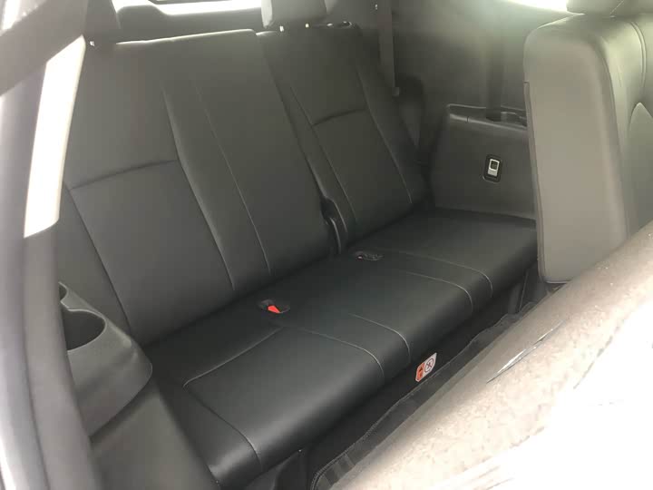 Фото 8 - Toyota Highlander