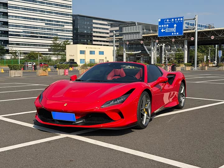 Фото 1 - Ferrari F8