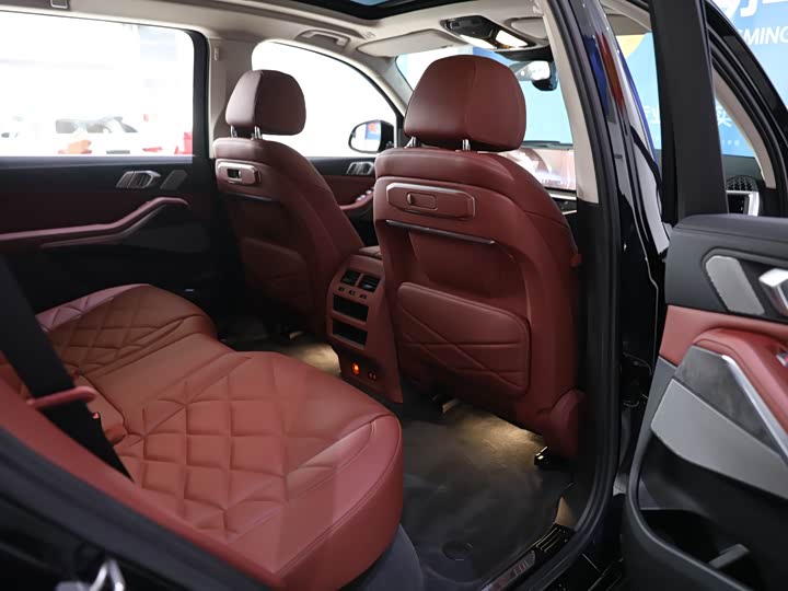 Фото 13 - BMW X5