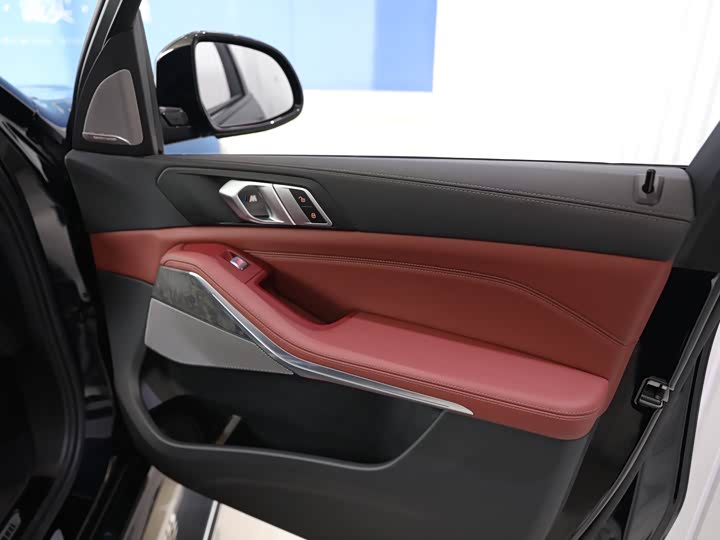 Фото 17 - BMW X5