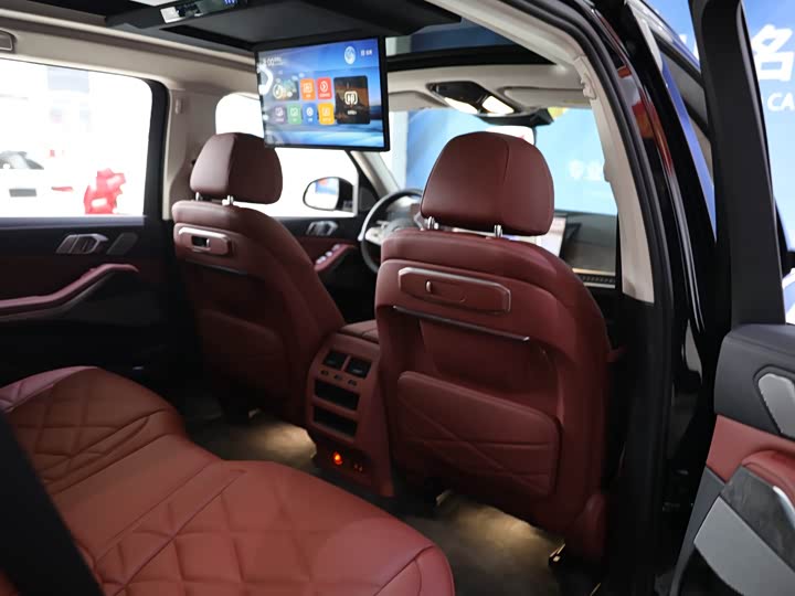 Фото 27 - BMW X5