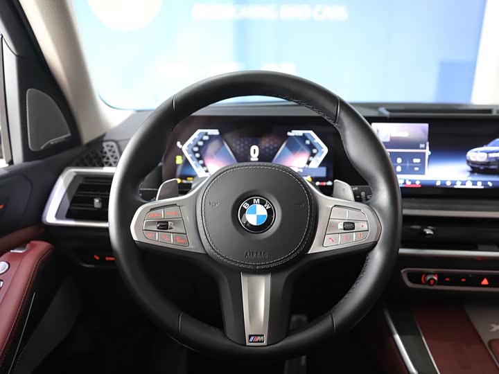 Фото 30 - BMW X5