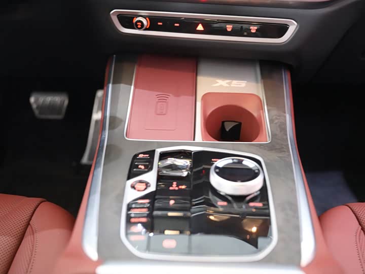 Фото 34 - BMW X5