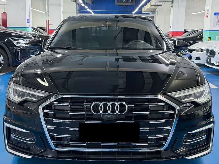 Фото 1 - Audi A6L