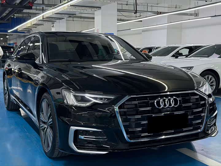 Фото 2 - Audi A6L
