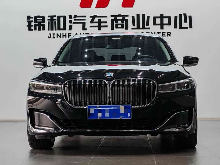 Фото 2 - BMW 7 Series