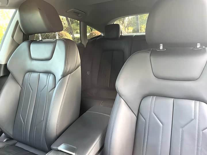 Фото 6 - Audi A7