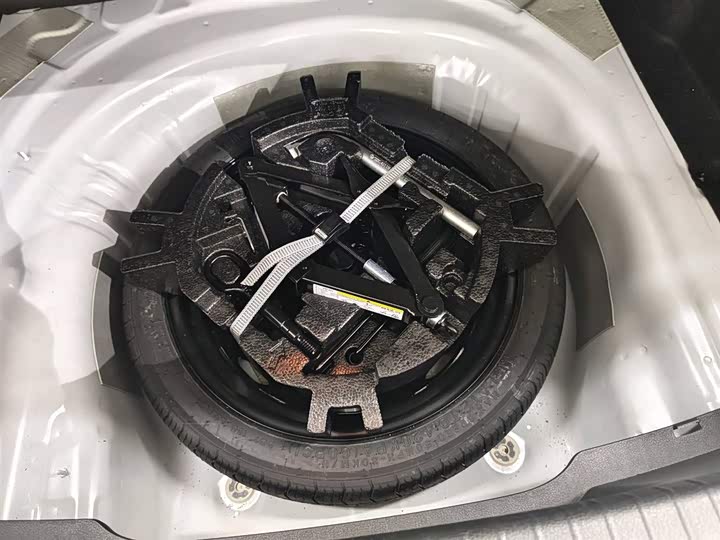 Фото 10 - Volkswagen Magotan