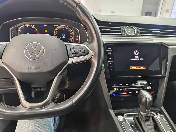 Фото 13 - Volkswagen Magotan