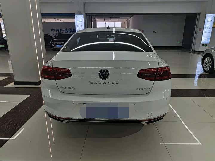 Фото 5 - Volkswagen Magotan