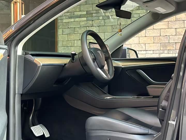 Фото 5 - Tesla Model Y