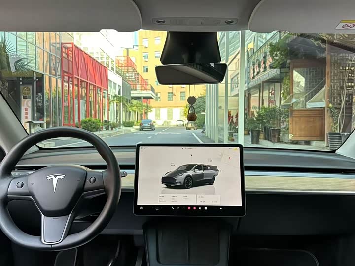 Фото 7 - Tesla Model Y