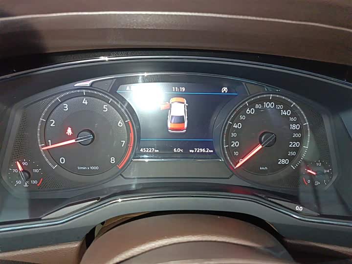 Фото 12 - Volkswagen Phideon