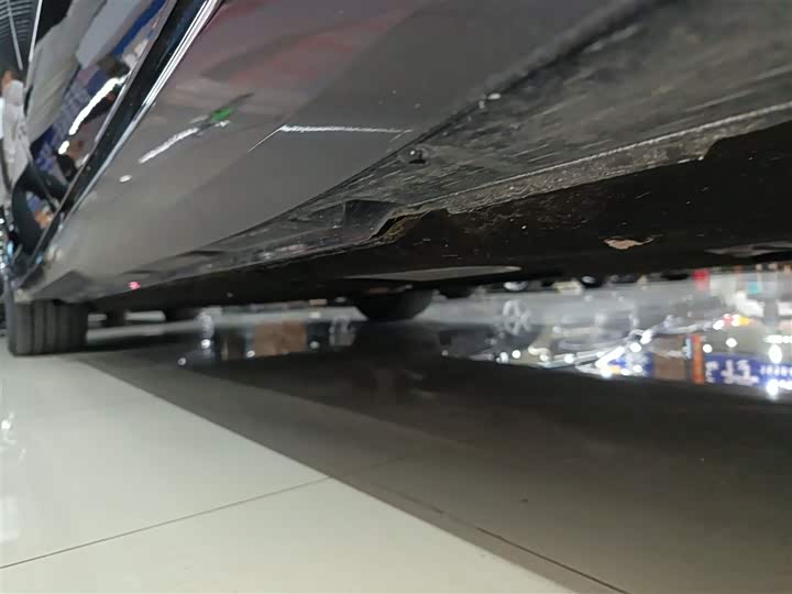 Фото 22 - Volkswagen Phideon