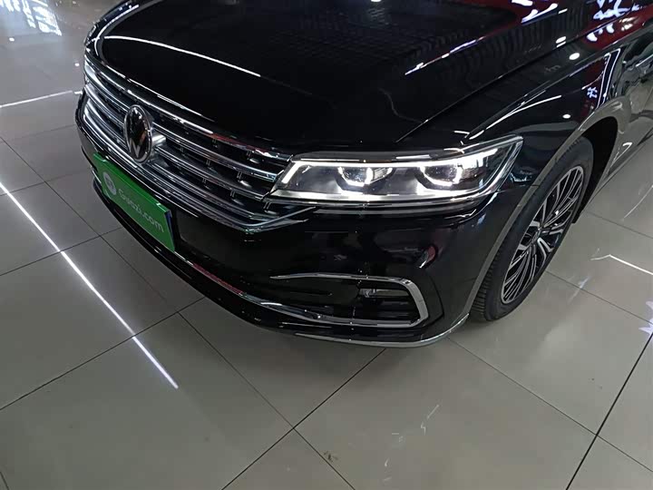 Фото 24 - Volkswagen Phideon